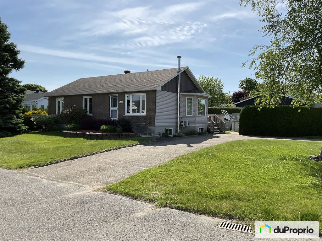 $399,000 - Bungalow for sale in Nicolet — photo 2