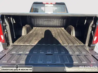 2023 GMC Sierra 1500 AT4 4x4 Drivetrain, Heated & Ventilated Fro, View more