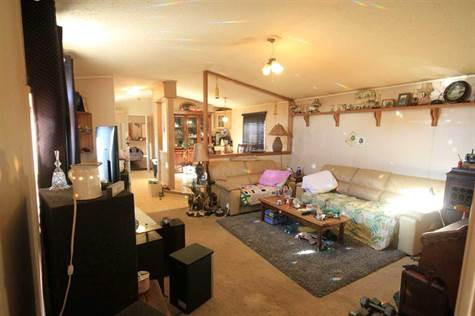 102004 RR 161 in Houses for Sale in Lethbridge - Image 3
