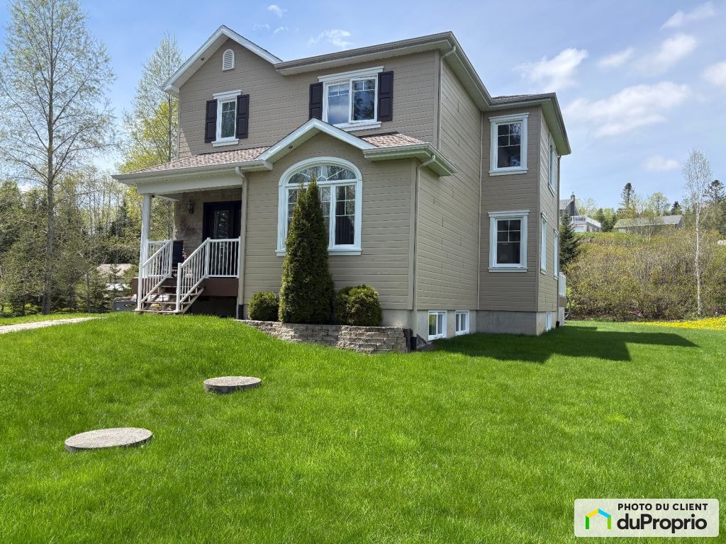 $469,000 - 2 Storey for sale in Amqui — photo 1