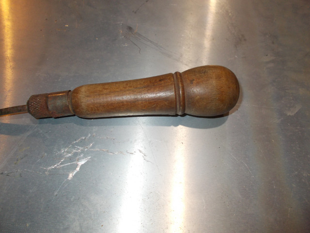 Antique Screw Driver in Other in Annapolis Valley - Image 4