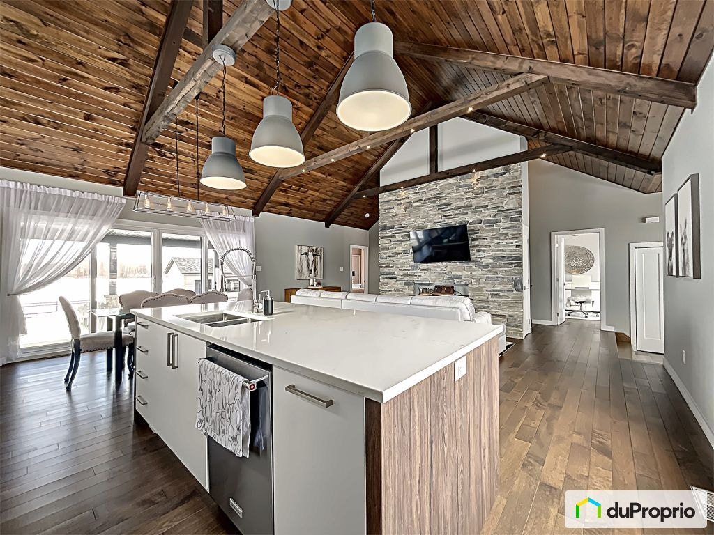 $875,000 - Bungalow for sale in St-Liboire — photo 2
