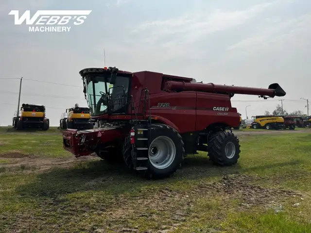 2024 Case IH 9250 Combine in Farming Equipment in Fort St. John - Image 11