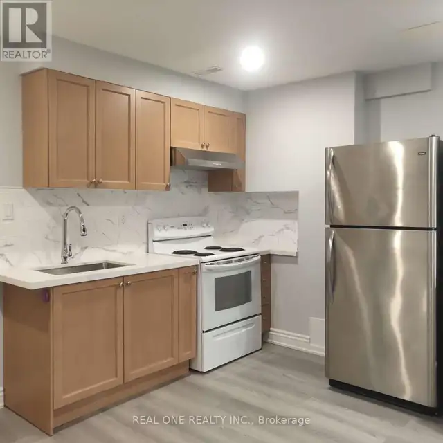 LOWER - 177 NORTON AVENUE Toronto (Willowdale East), Ontario in Long Term Rentals in City of Toronto - Image 6