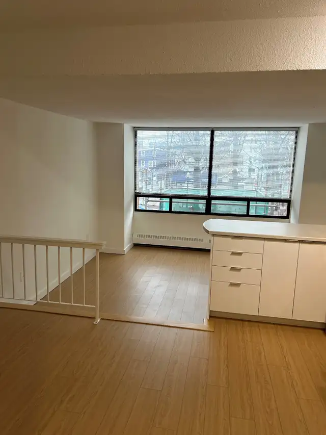BACHELOR  PRIME DOWNTOWN LOACTION!! in Long Term Rentals in City of Halifax - Image 6