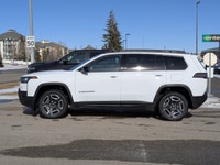 This Jeep Cherokee has a durable Intercooled Turbo Gas/Electric I-4 1.6 L/98 engine powering this Va... (image 4)