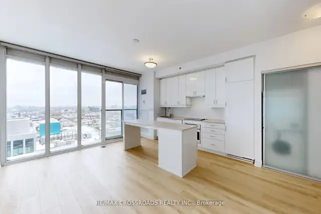 1 Bedroom Condo For Sale - University Location in Condos for Sale in City of Toronto - Image 2