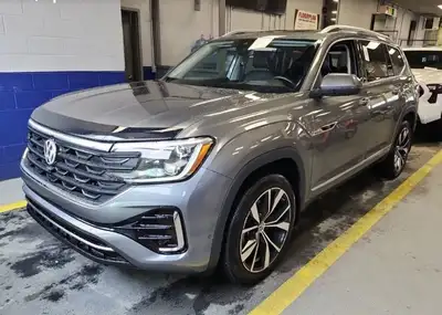 Come see this certified 2024 Volkswagen Atlas Execline R-Line AWD | Leather | Sunroof | Nav | HUD |...