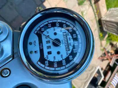 This bike is absolutely beautiful and ingreat condition, new tires extra windshield extra seat curre...