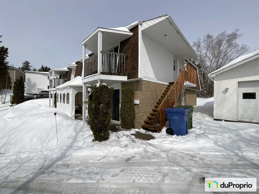 $575,000 - Quadruplex for sale in Chicoutimi (Chicoutimi) — photo 3