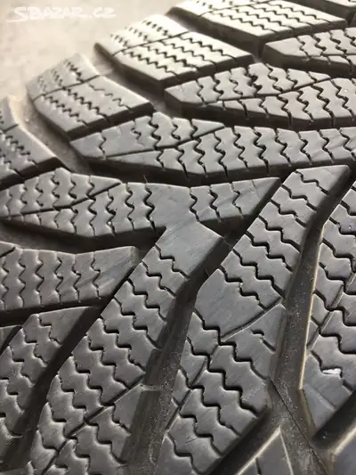 if u see the ad itres still for sale Don't ask tires still for sale 2 x 225/60/18 NEXEN winguard WIN...