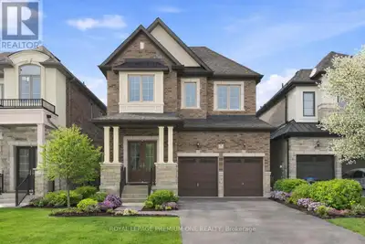 Welcome to this stunning Arundel Elevation A residence in the prestigious Castles of Caledon communi...