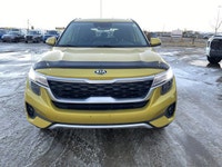 *Vehicle history form conveniently located in vehicle photos. AMVIC LICENSED DEALER ... Engine: Regu... (image 1)