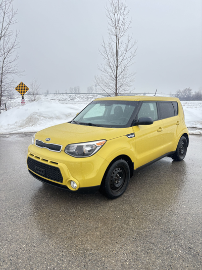 No Financing 2015 Kia Soul | Fuel Efficient | $4,990 + HST & Licensing Great on Gas Spacious & Pract...