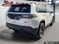 This Jeep Cherokee has a trusty Intercooled Turbo Gas/Electric I-4 1.6 L/98 engine powering this Var... (image 5)