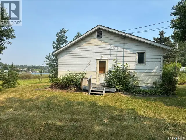 1631 Bay AVENUE N La Ronge, Saskatchewan in Land for Sale in La Ronge - Image 7