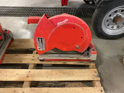 Get industry-leading performance, durability and ease of use in a versatile cut-off machine that han...