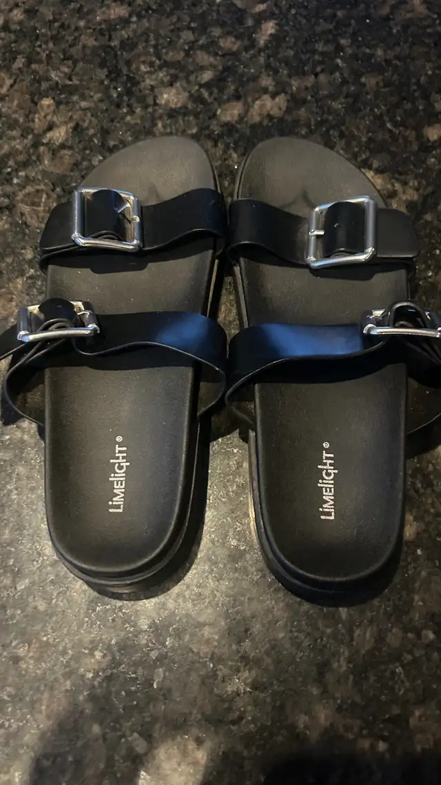 New Womens sandals