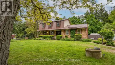 Welcome to 279 Cockshutt Road in Brantford - a charming and spacious 2-storey home nestled on a beau...
