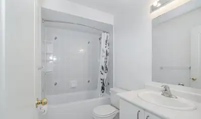 $1100 Bedroom for Rent! in Downtown Mississauga All inclusive, View more