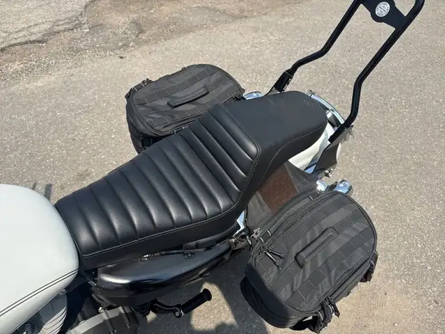 2005 Harley-Davidson Sportster ~ SPORSTER 883 ~ CANADIAN ~ V&H E in Street, Cruisers & Choppers in City of Toronto - Image 20