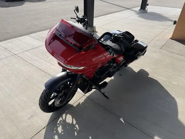 2026 Harley-Davidson FLTRXSTSE - CVO Road Glide ST in Sport Touring in Saskatoon - Image 5