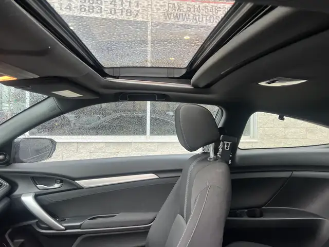 2019 Honda Civic Coupe in Cars & Trucks in City of Montréal - Image 8