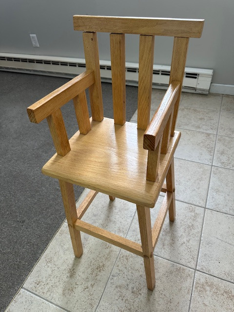 Chaise haute dans Mobilier de salle à manger et cuisine  à Longueuil/Rive Sud - Image 2