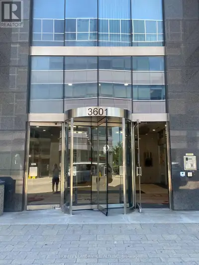 A Great Business Investment Opportunity At Liberty Square In Markham! High-traffic And Upscale Neigh...