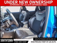 2022 Jeep Cherokee Trailhawk Experience the Jeep Cherokee Trailhawk with only 122366 km on the odome... (image 8)