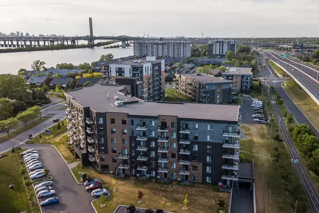 2 ch (4 1 2) / 2 bedroom Appartement à louer à Brossard in Long Term Rentals in Longueuil / South Shore - Image 17