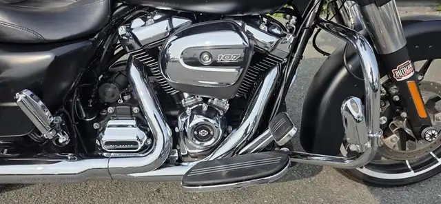 2017 Harley Davidson Motorcycle Street Glide Special in Street, Cruisers & Choppers in Bedford - Image 3