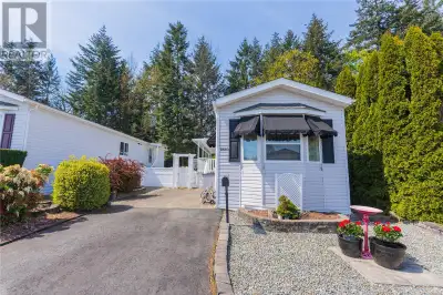 Welcome home to Valley Oak Estates! Have we got a great turnkey opportunity for you...The work is al...