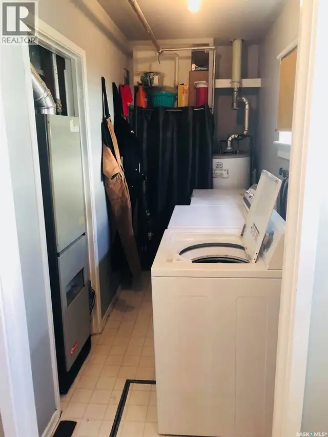 310 DOMINION ROAD Assiniboia, Saskatchewan in Houses for Sale in Moose Jaw - Image 6