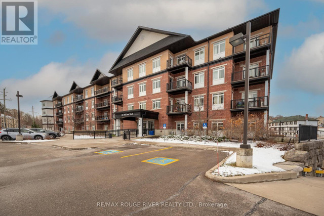 #202 -50 MILL ST N Port Hope, Ontario in Condos for Sale in Oshawa / Durham Region