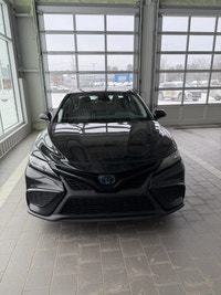 AUCUN DOSSIER DE DOMMAGE Ce Camry est équipé de : Bluetooth, Cruise, PRISE USB, sièges chauffants, A... (image 1)