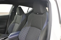 The 2021 Toyota C-HR XLE delivers bold styling, impressive efficiency, and modern technology in a fu... (image 3)