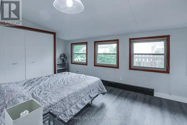 7575 BIDDULPH STREET Lambton Shores (Port Franks), Ontario in Houses for Sale in Grand Bend - Image 17