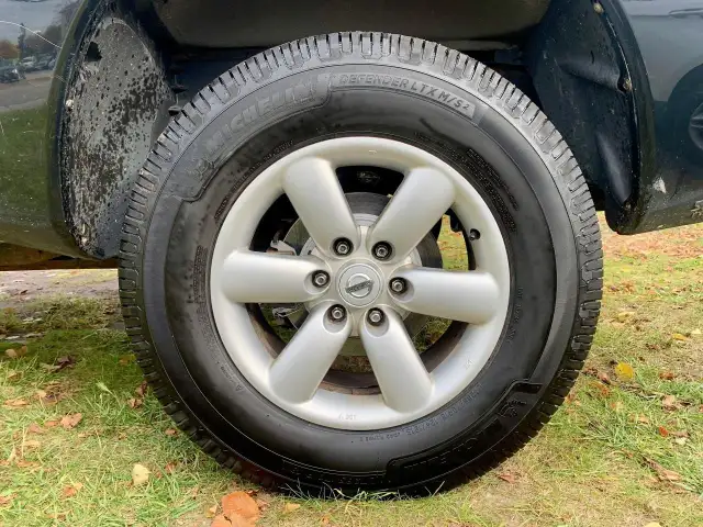 2015 NISSAN TITAN CREW 4X4 1 OWNER CERTIFIED in Cars & Trucks in Guelph - Image 12