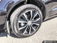 Clean Carfax | Mint Condition Experience unparalleled comfort and intelligent design in this pristin... (image 9)