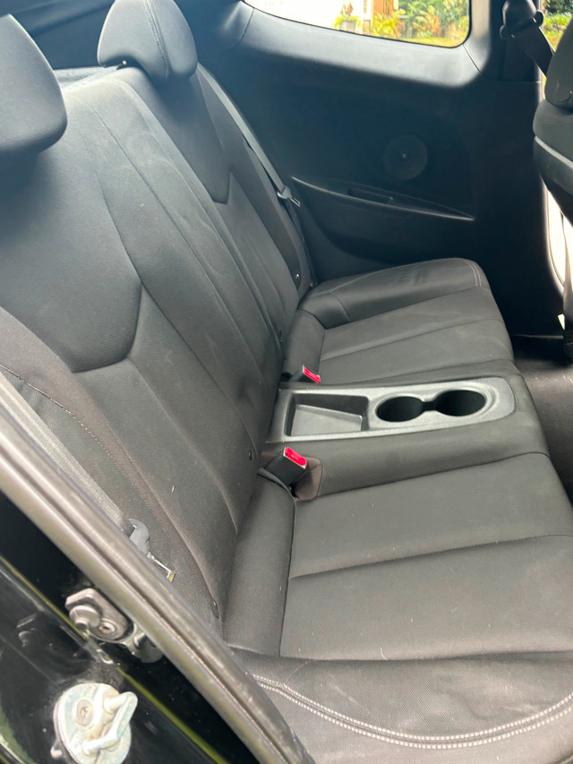 Hyundai Veloster 3 Door Manual in Cars & Trucks in Guelph - Image 3