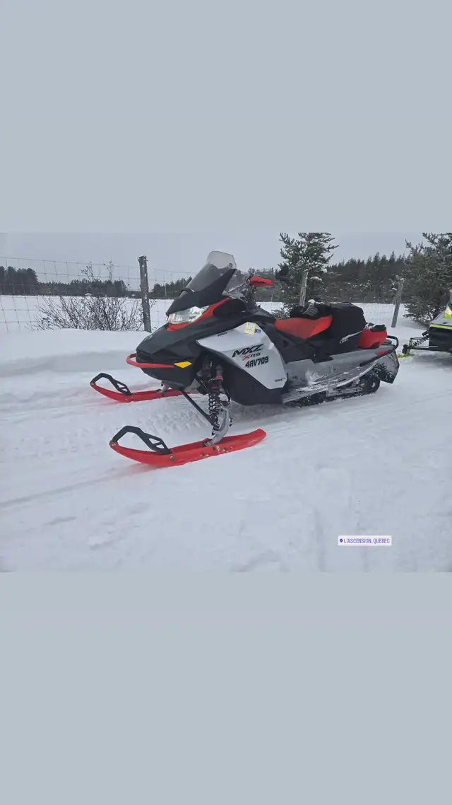 SKIDOO 2022 850 MXZ XRS in Snowmobiles in Mississauga / Peel Region - Image 3