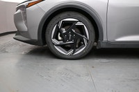 Just arrived and fully KIA Certified this K4 EX features a complete power convenience package, heate... (image 3)
