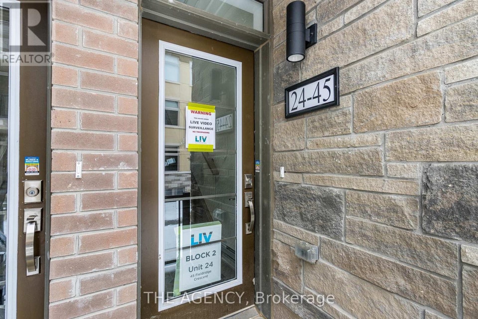24 - 45 FIELDRIDGE CRESCENT Brampton (Sandringham-Wellington Nor 3