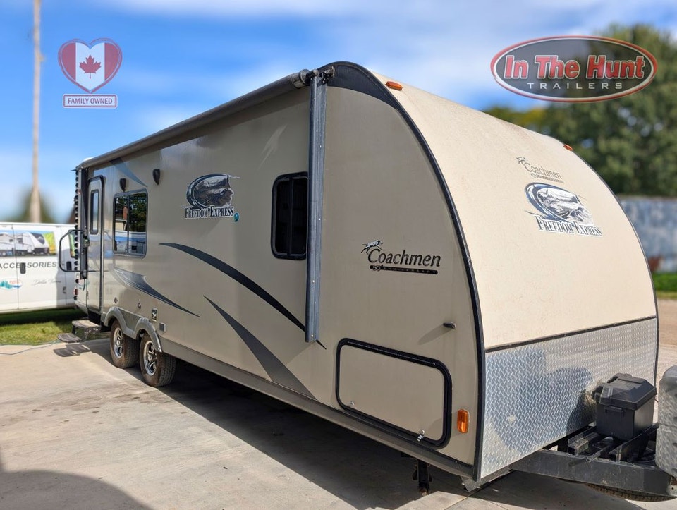 2015 Coachmen Freedom Express 246RKS | Travel Trailers & Campers ...