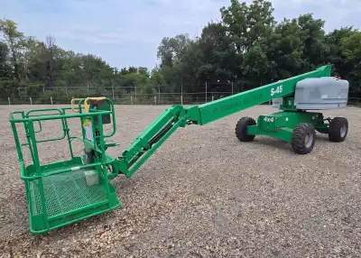 2017 Genie S45 Boom Lift For Sale Genie S45 Key Details: -- 45 ft Platform Height (51 ft Working Hei...