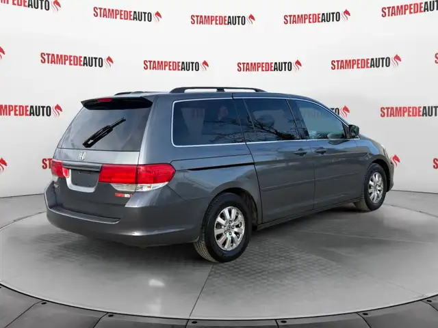 2010 Honda Odyssey EX-L | LEATHER | SUNROOF | 7 PASSENGER | POWE in Cars & Trucks in Calgary - Image 6