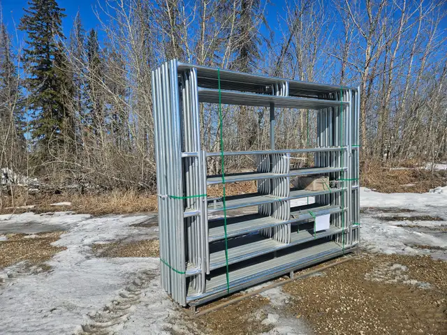 (14) 10 Ft Frame Gates in Farming Equipment in Edmonton - Image 3
