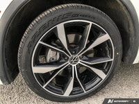Clean Carfax | One Owner | Comes with Winter Tires + Wheels - NO CHARGE! Step into the sophisticated... (image 9)