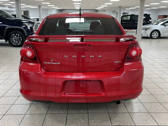2011 Dodge Avenger SXT in Cars & Trucks in Calgary - Image 6
